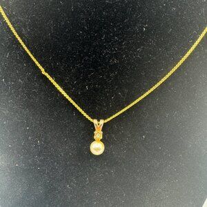 Gold Chain Necklace With Pearl & Crystal Pendant Elegant Jewelry Minimalistic